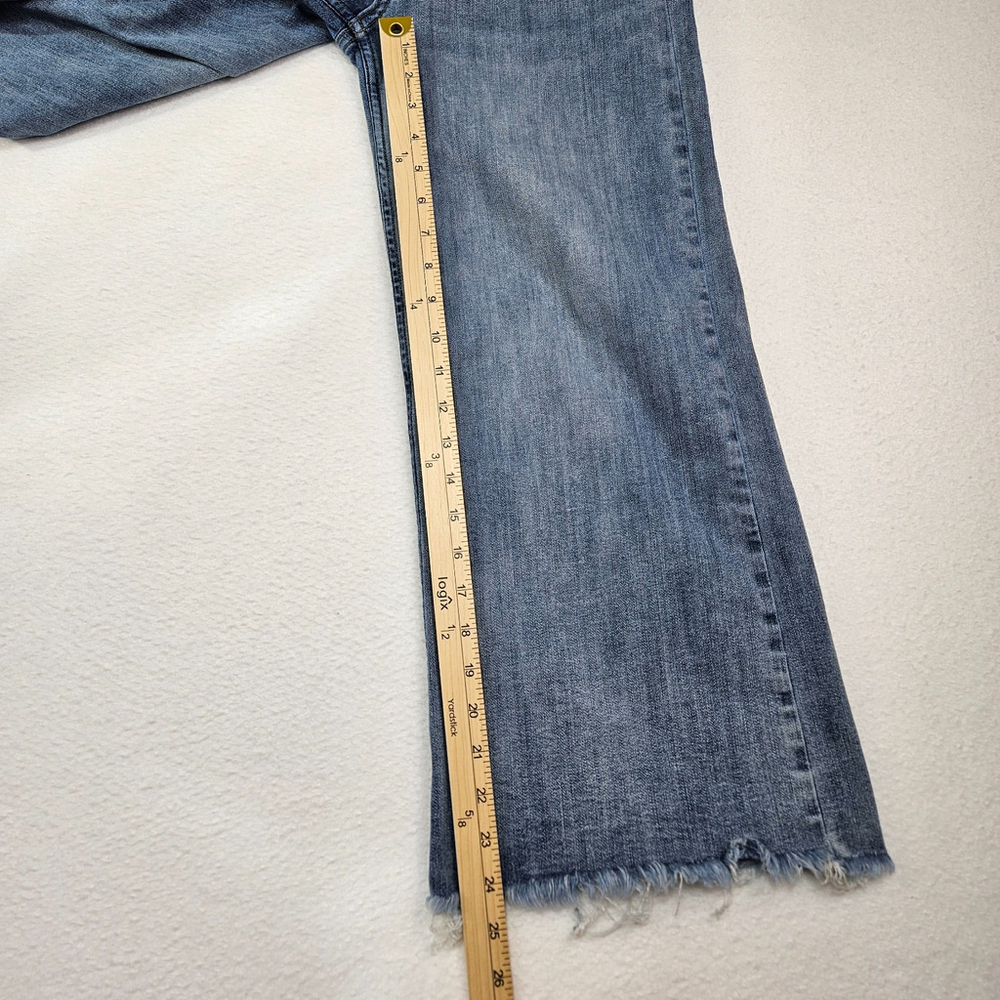 Risen High Rise Crop Wide Fray Hem Jeans Women's 11/30 Blue Denim - Picture 7 of 14